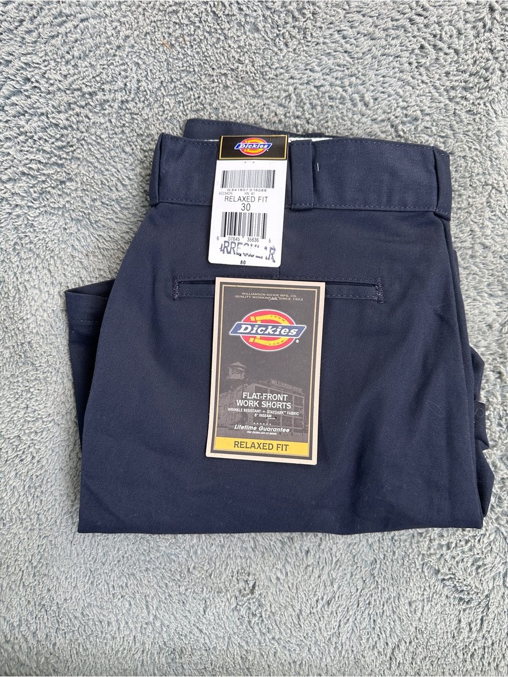 Dickies Men's Navy Flat-Front Cargo Work Shorts(irregular)